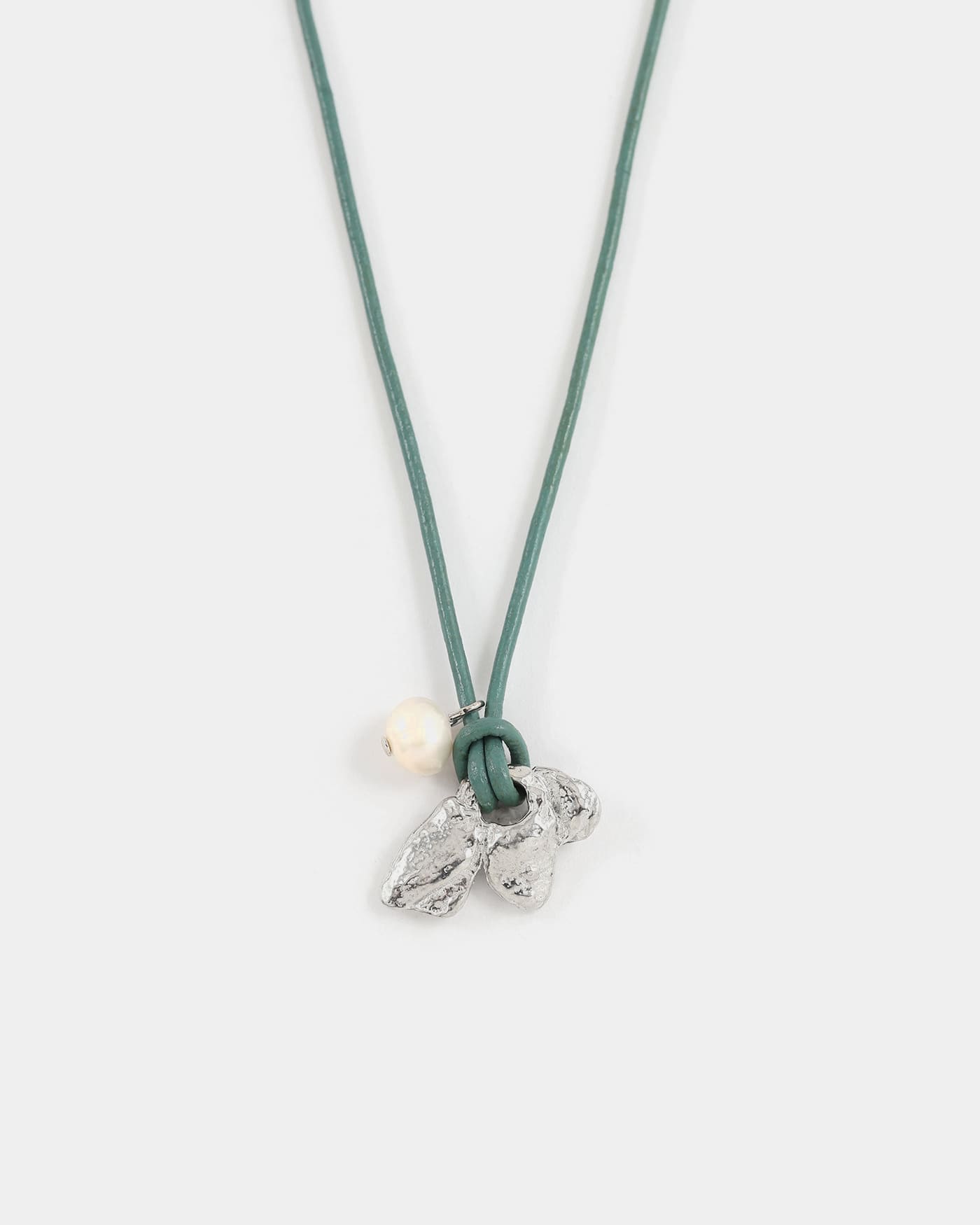 Antares silver necklace