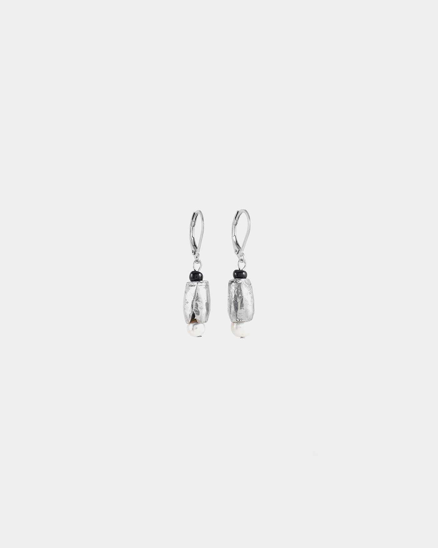 Fiora silver earrings