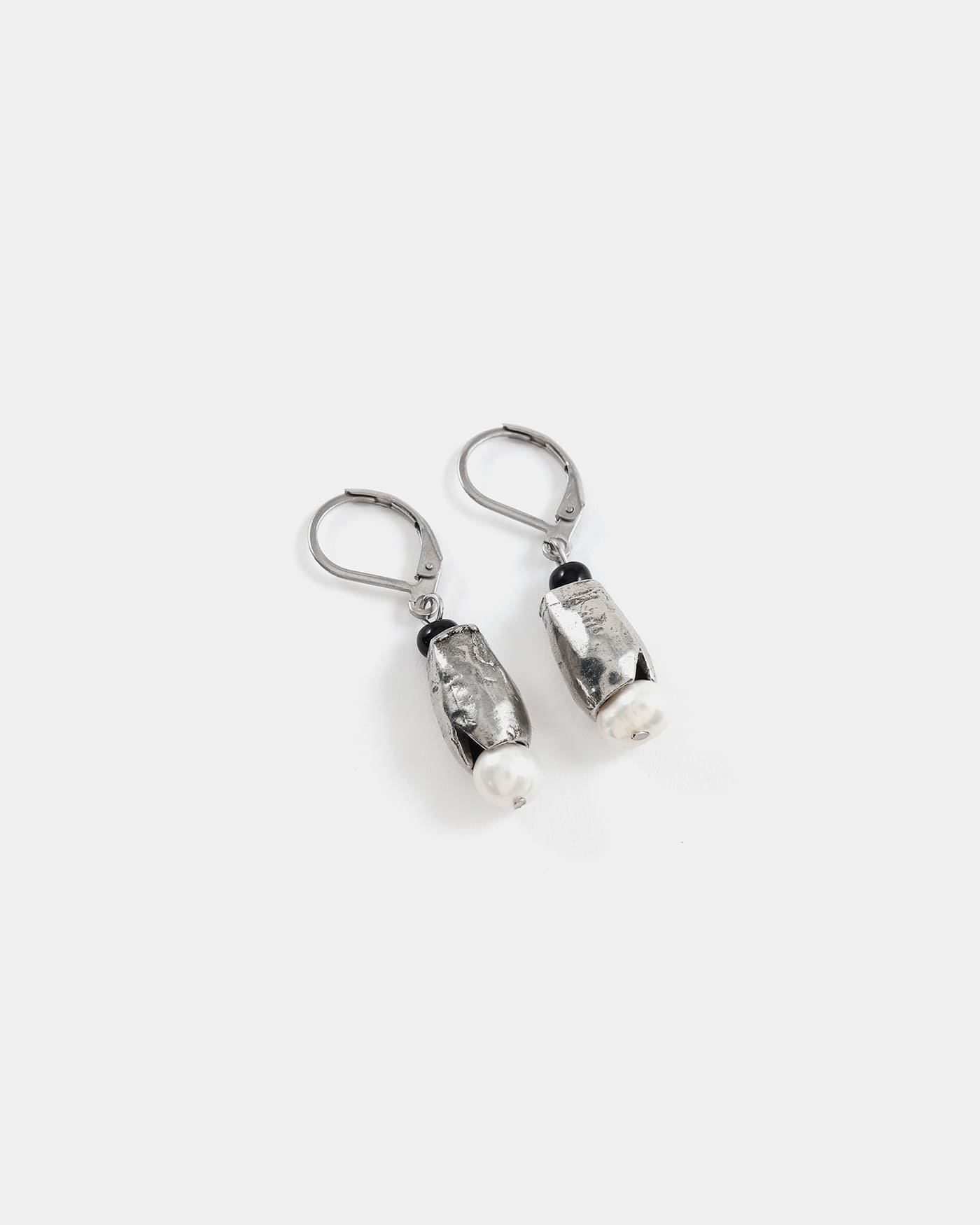 Fiora silver earrings