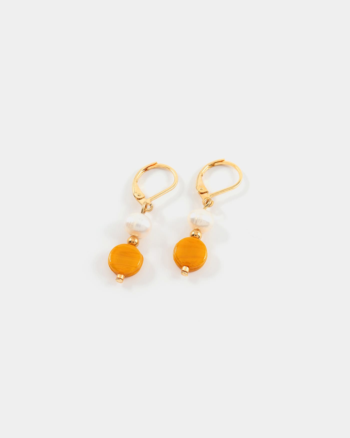 Beta gold earrings
