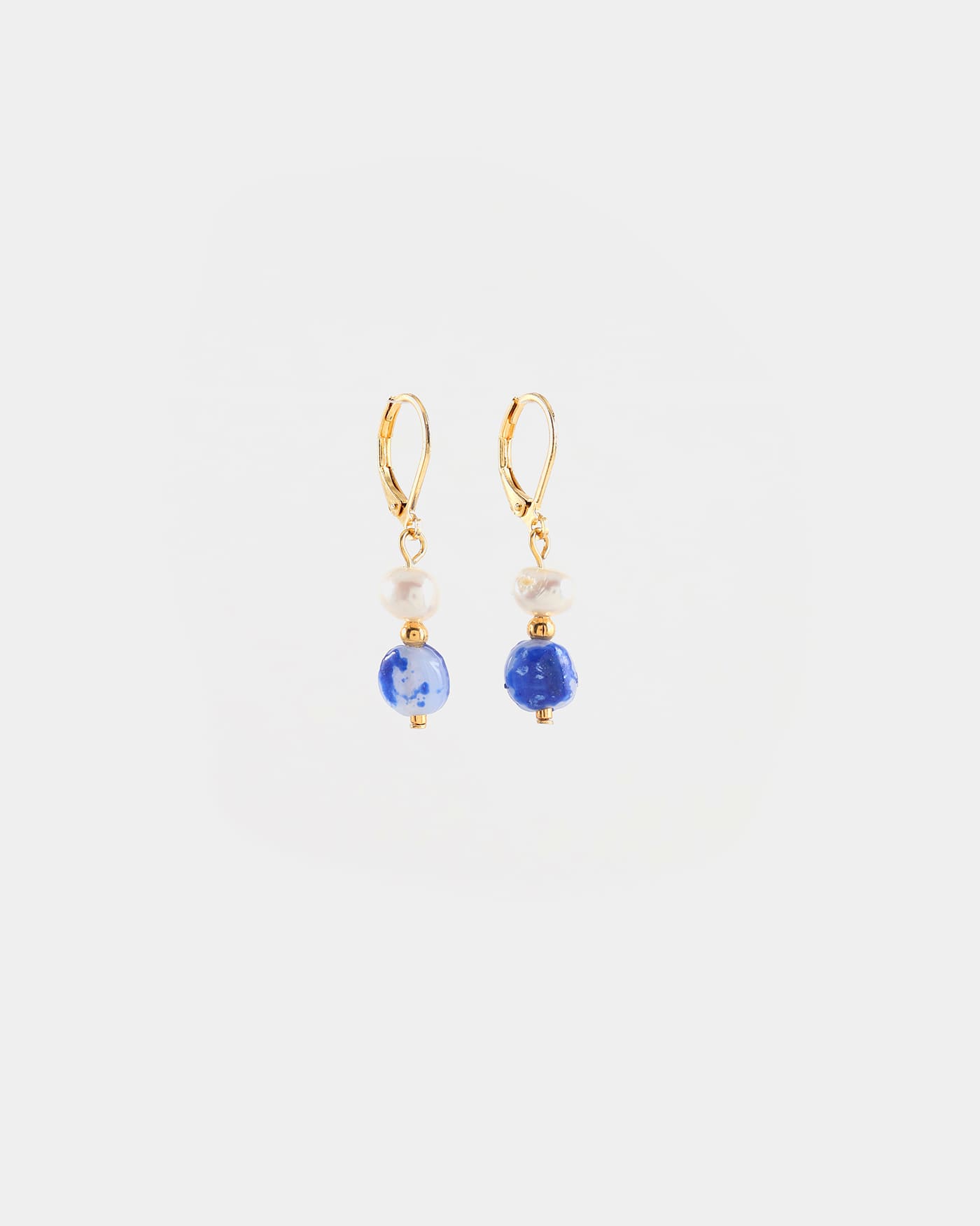 Beta gold earrings