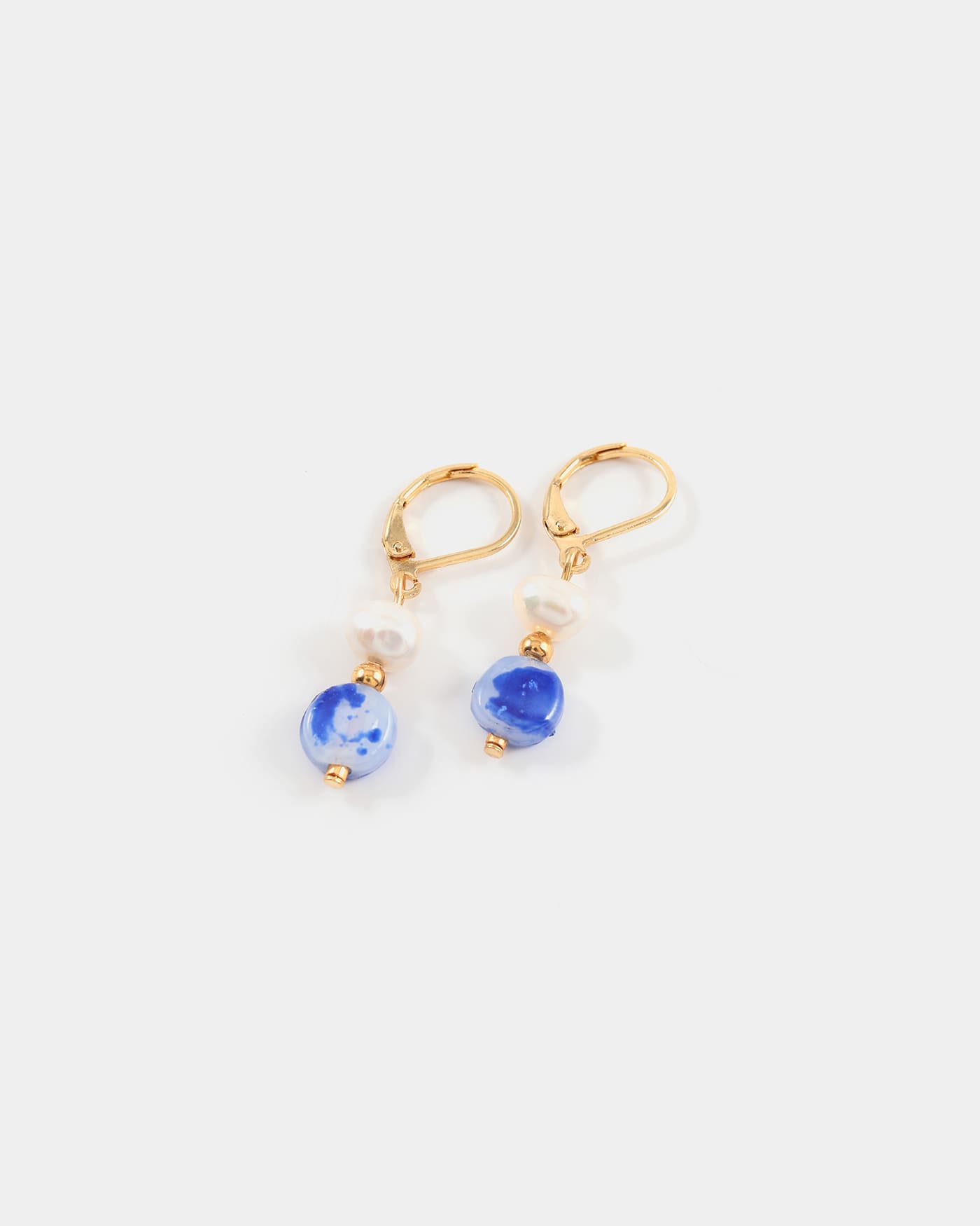 Beta gold earrings