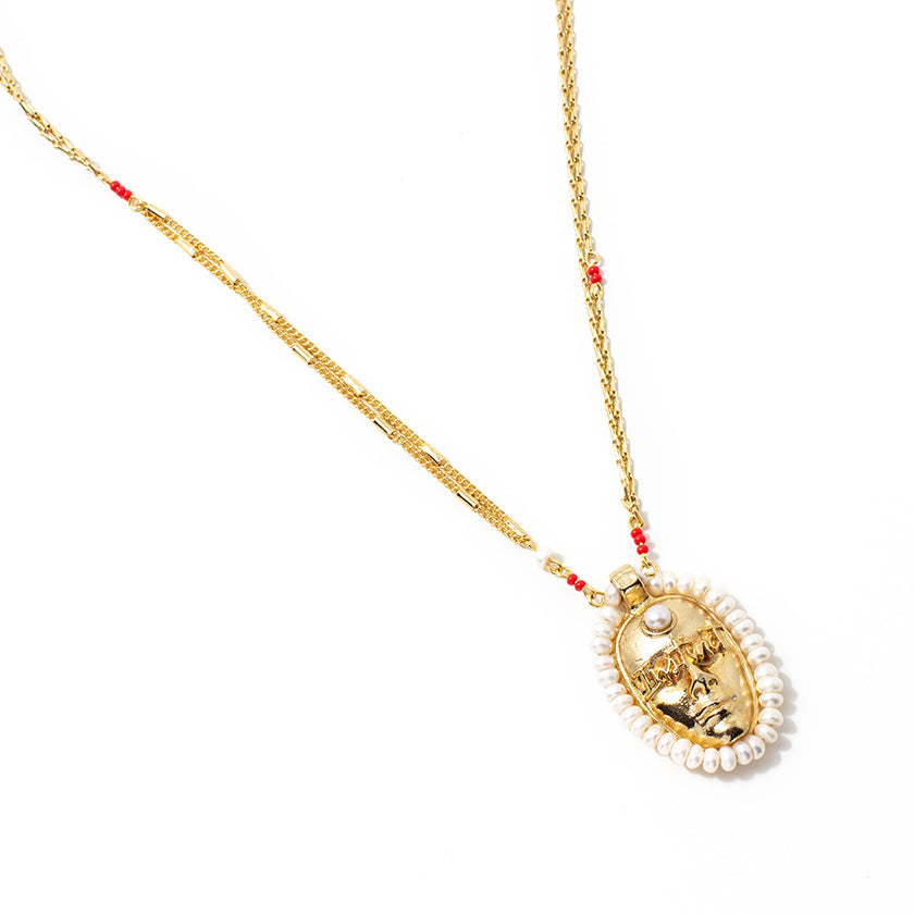 Nofe gold necklace