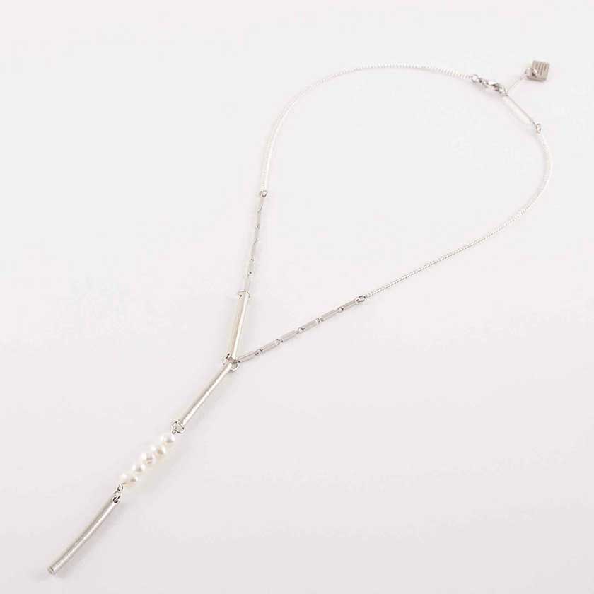 Dyase Silver Necklace