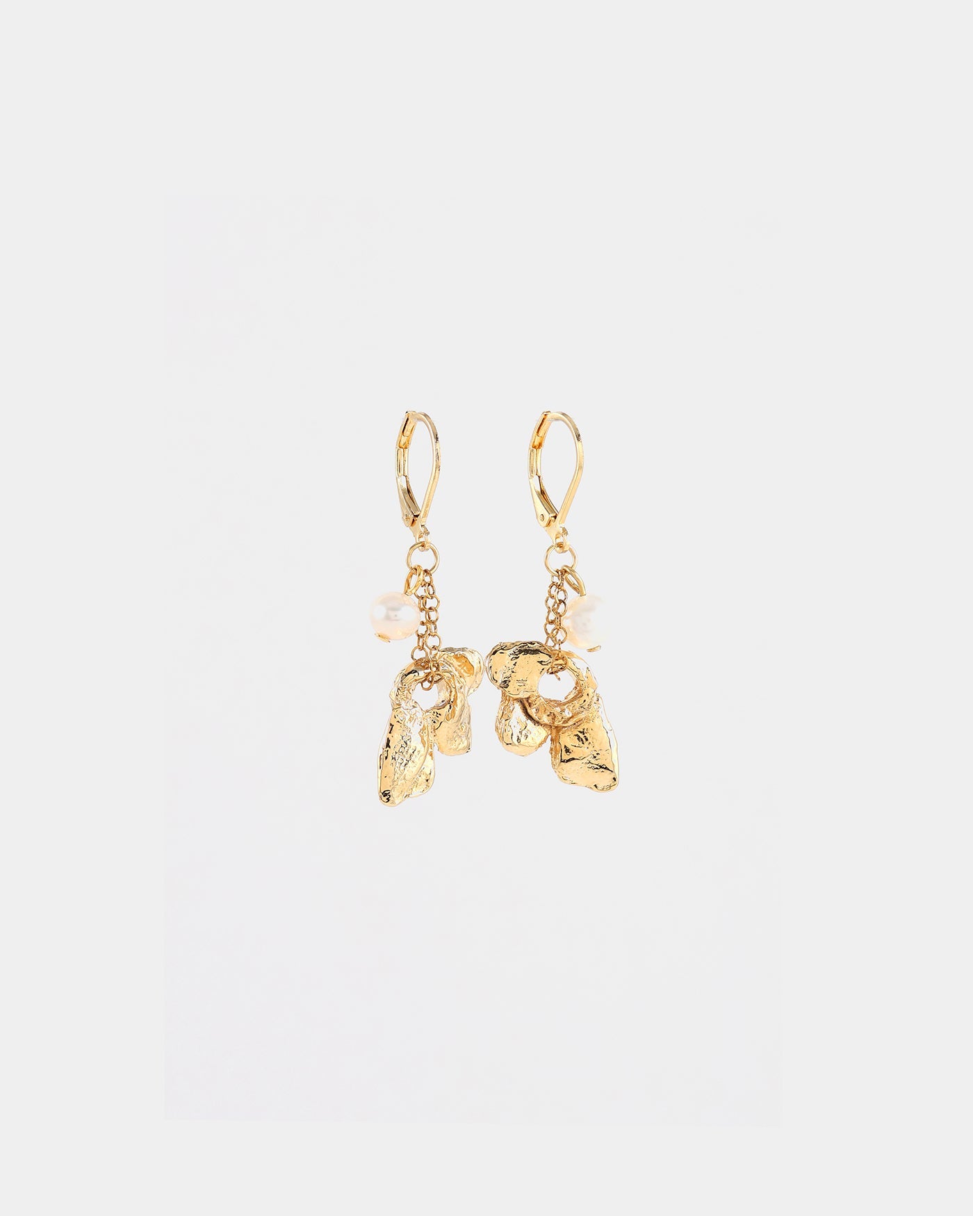 Muscida gold earrings