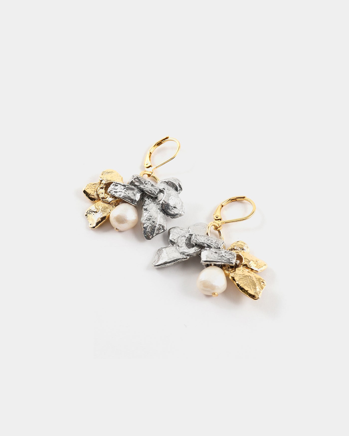 Vildiur two-tone earrings