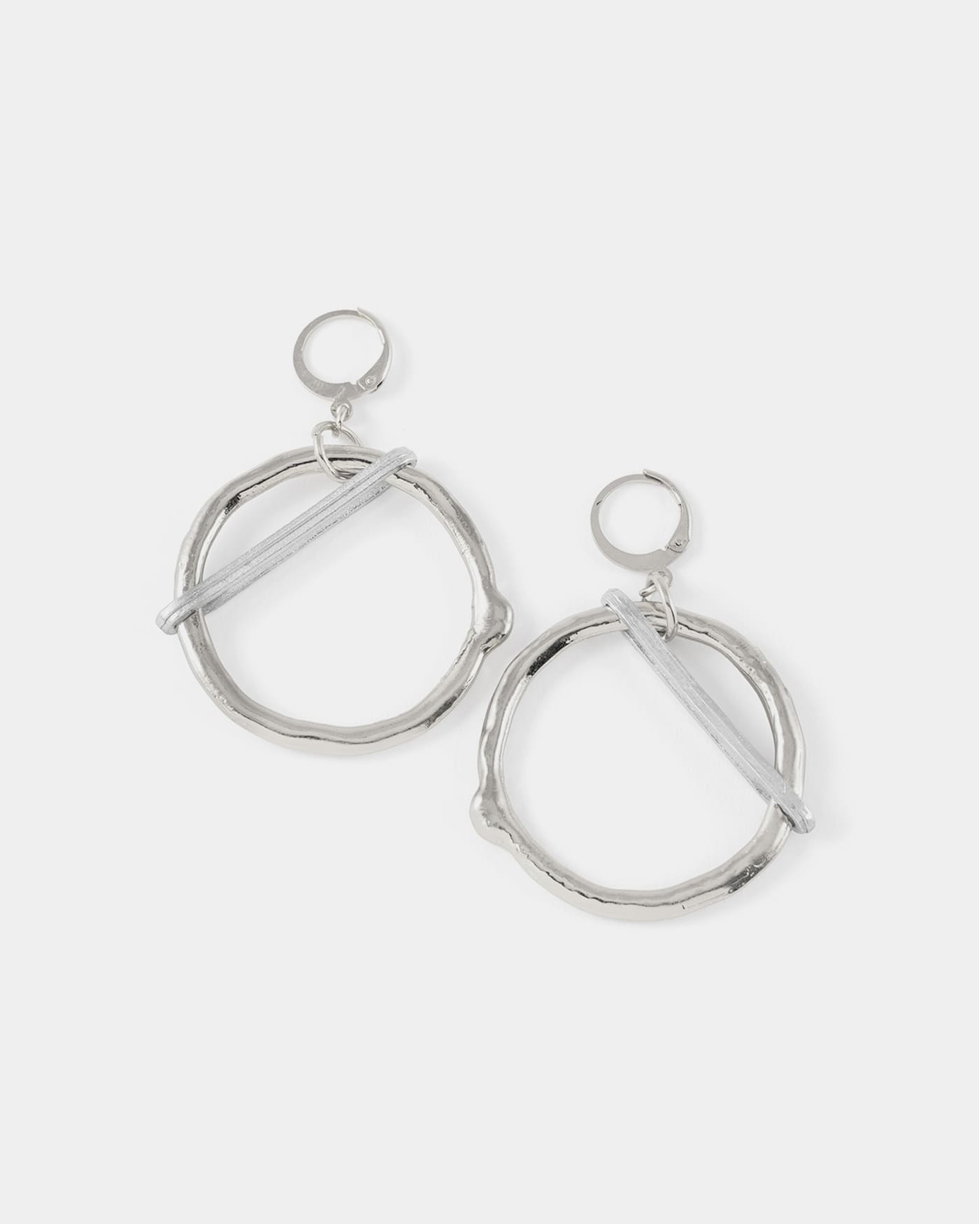 Osméra Silver Earrings