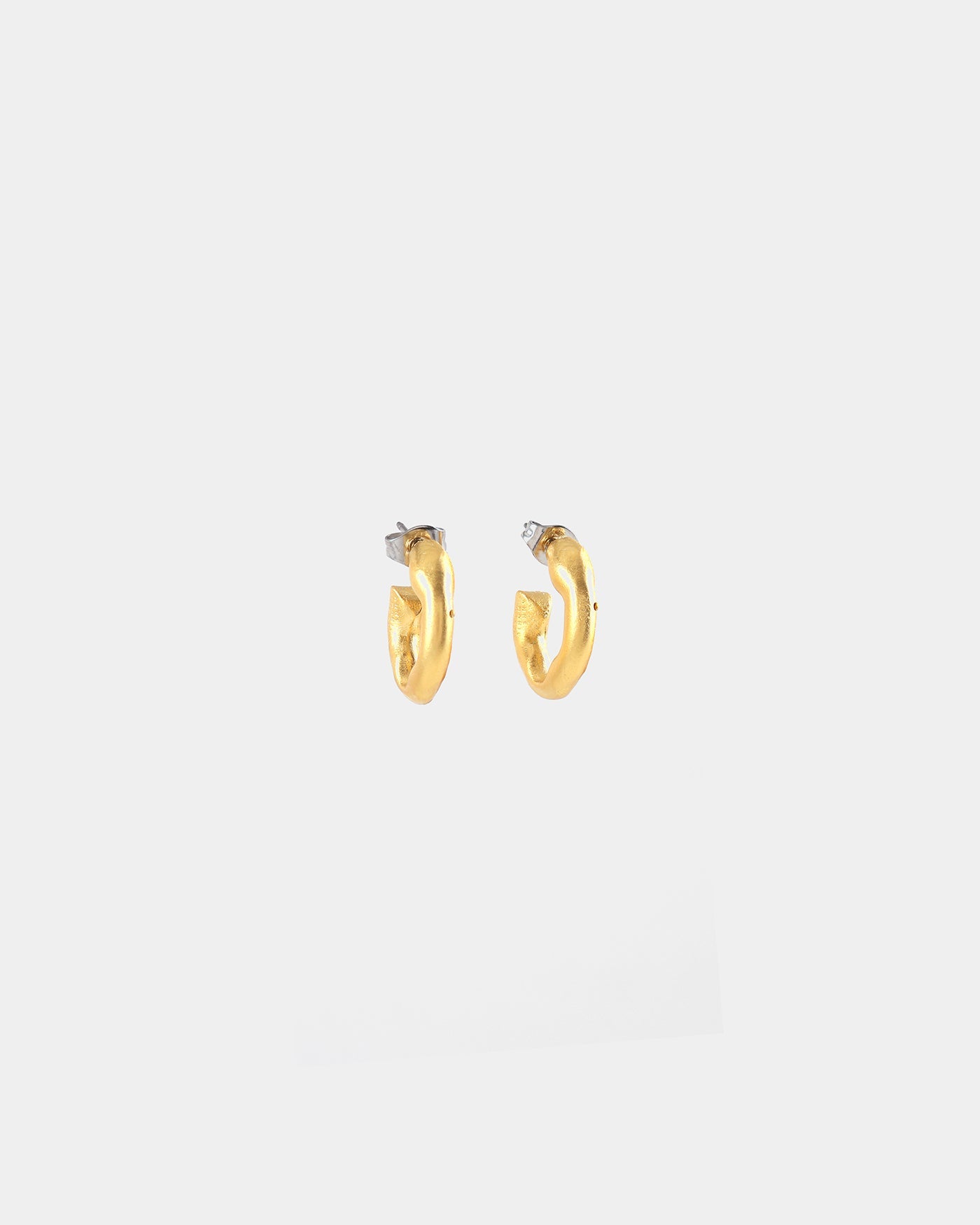 Fornax gold earrings