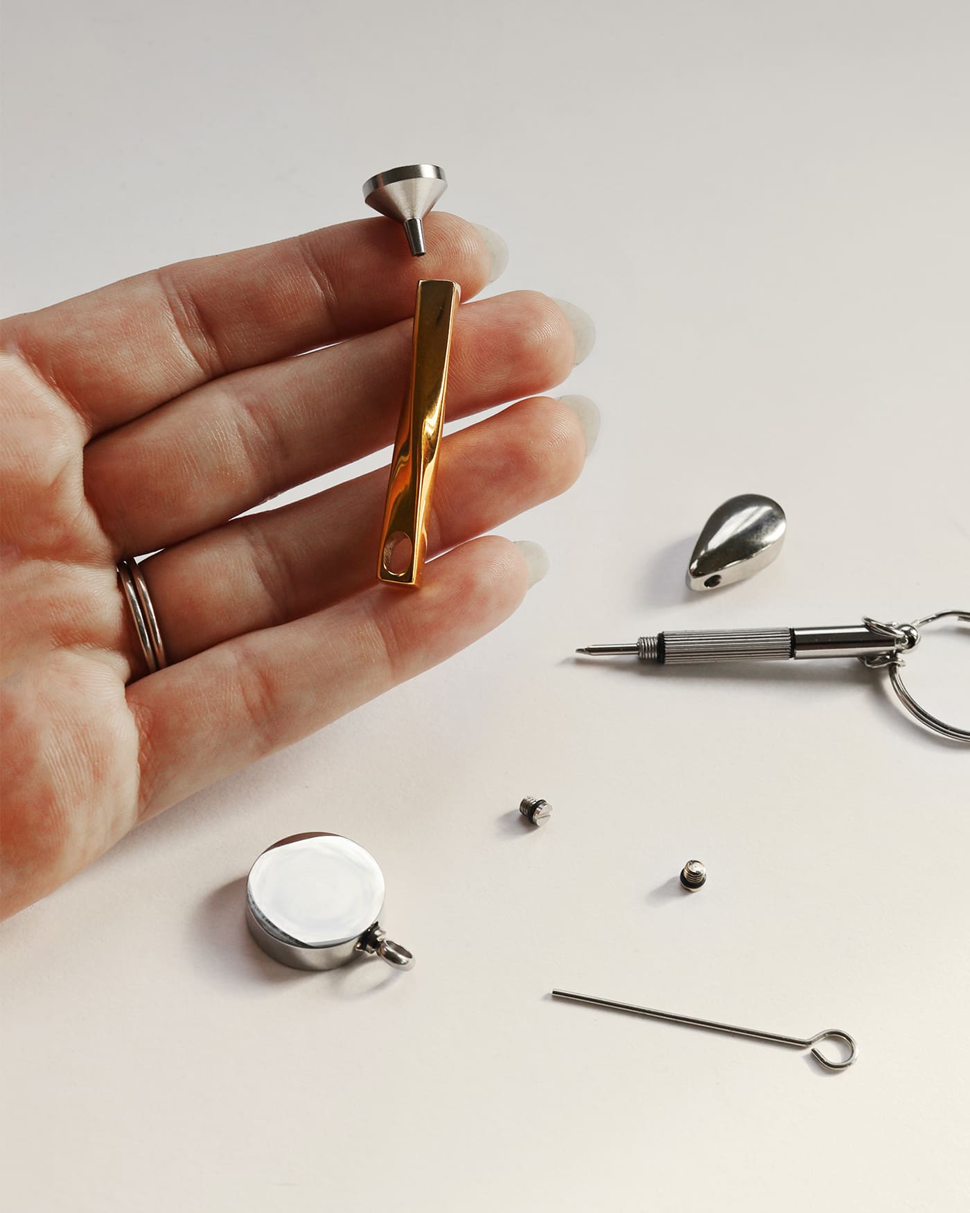 Memento Vial Tool Kit