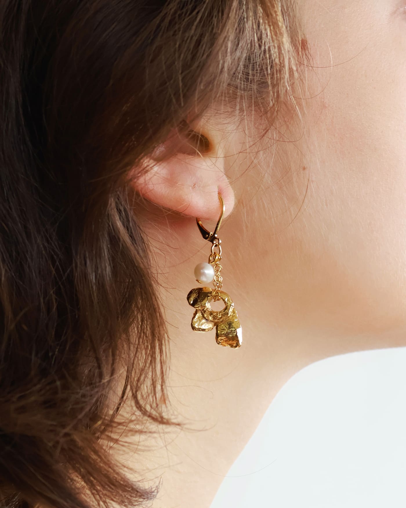 Muscida gold earrings