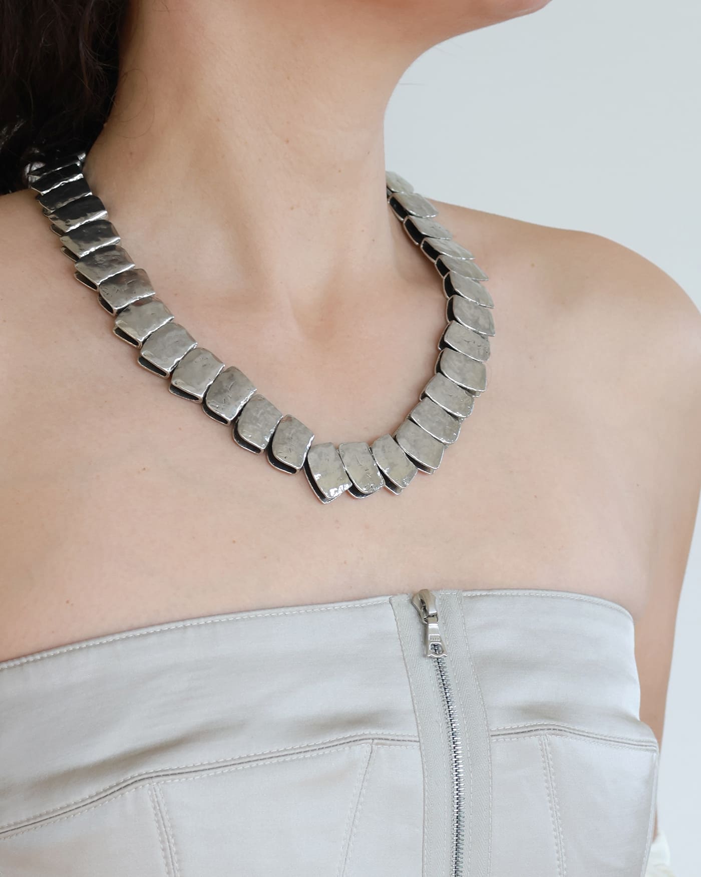 Vespera silver necklace