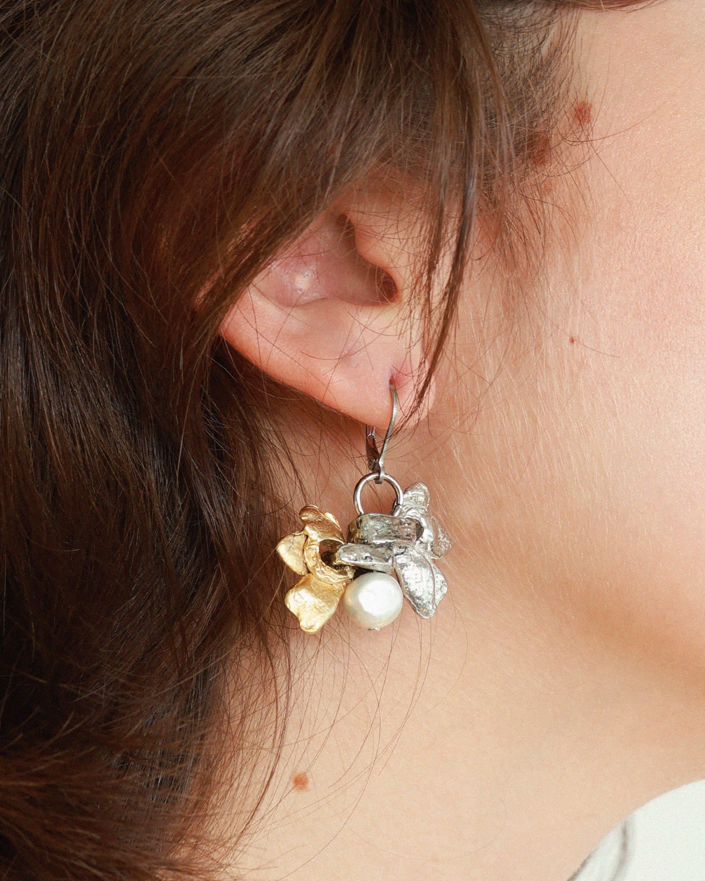 Vildiur two-tone earrings