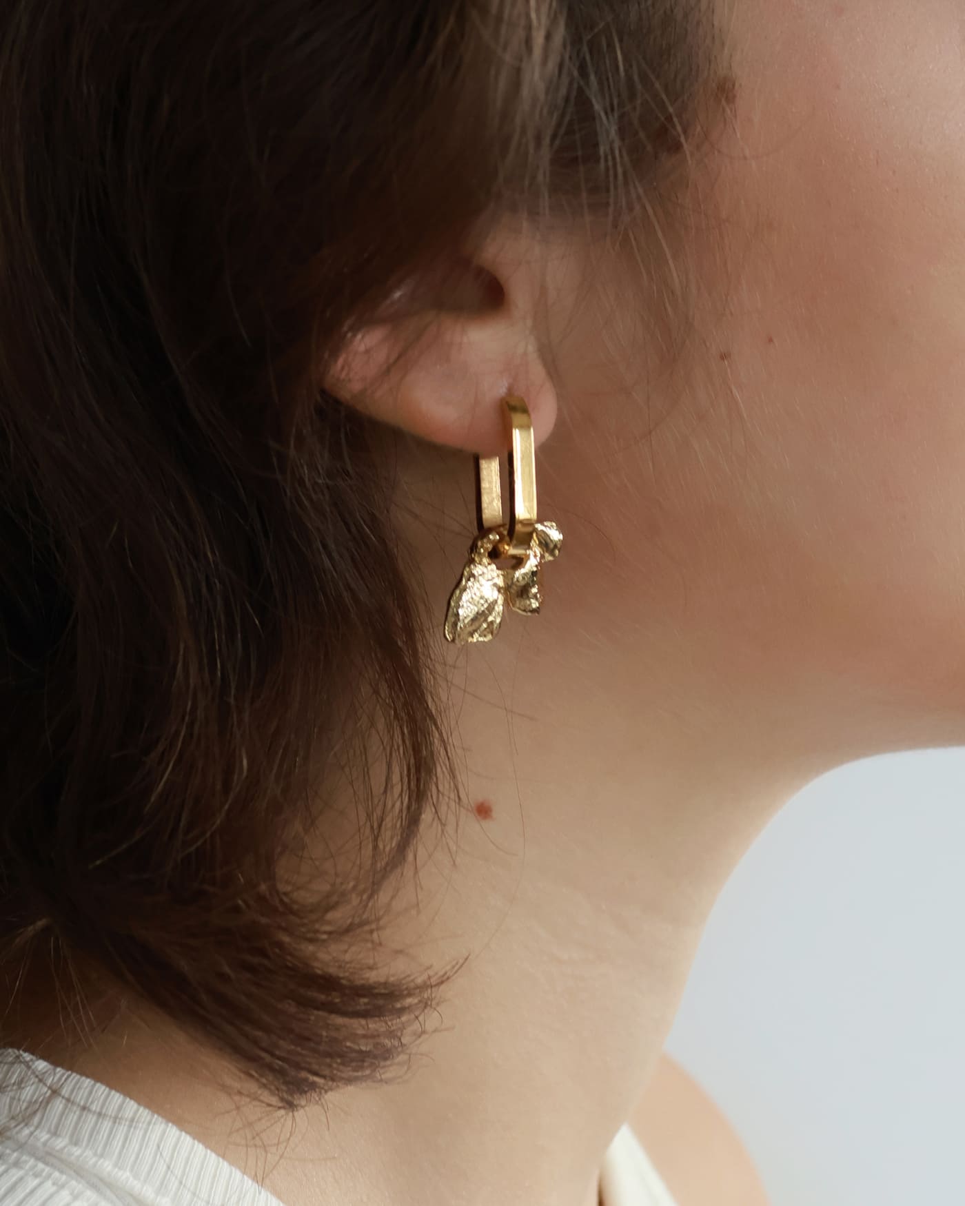 Nekkar gold earrings