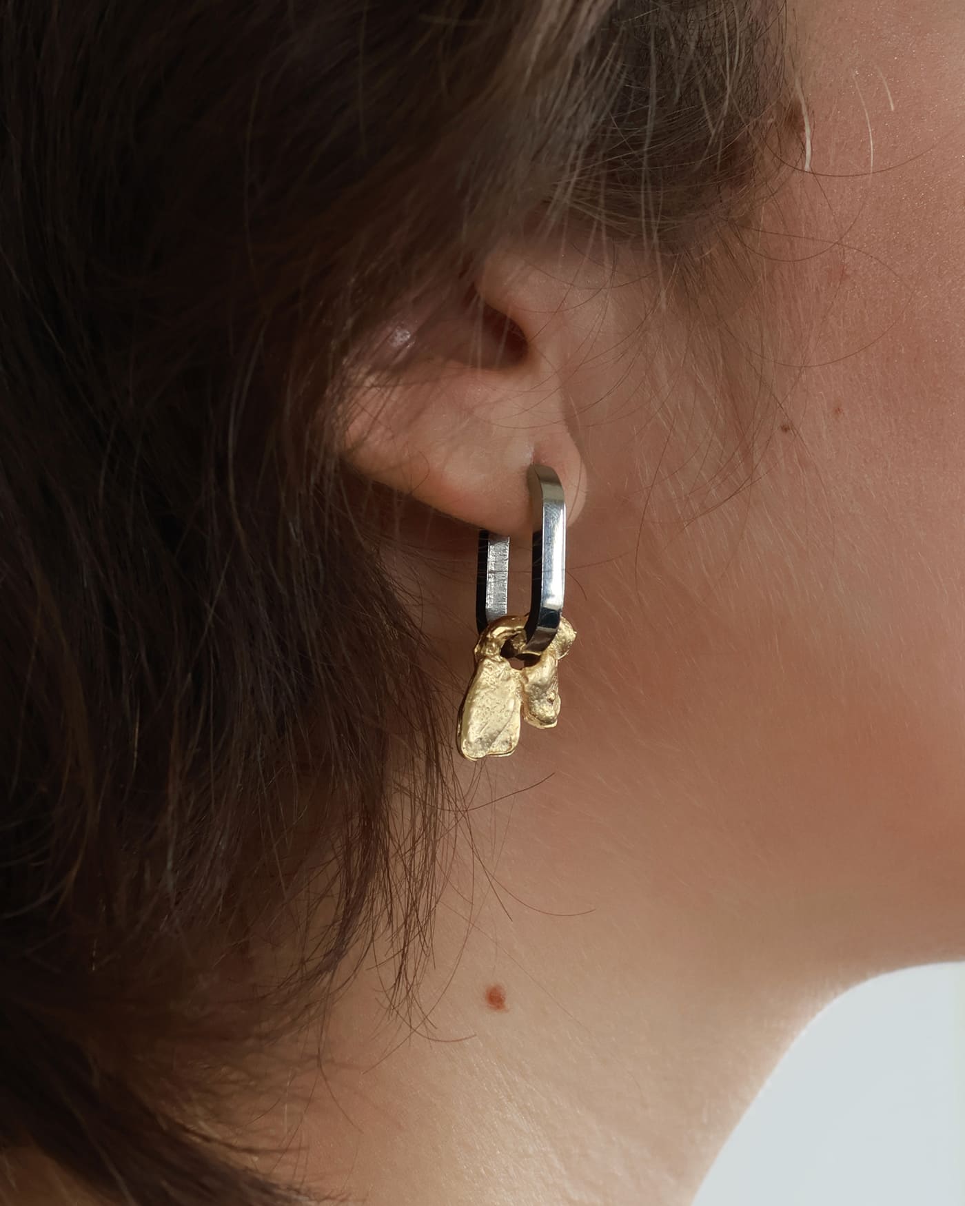 Nekkar two-tone earrings