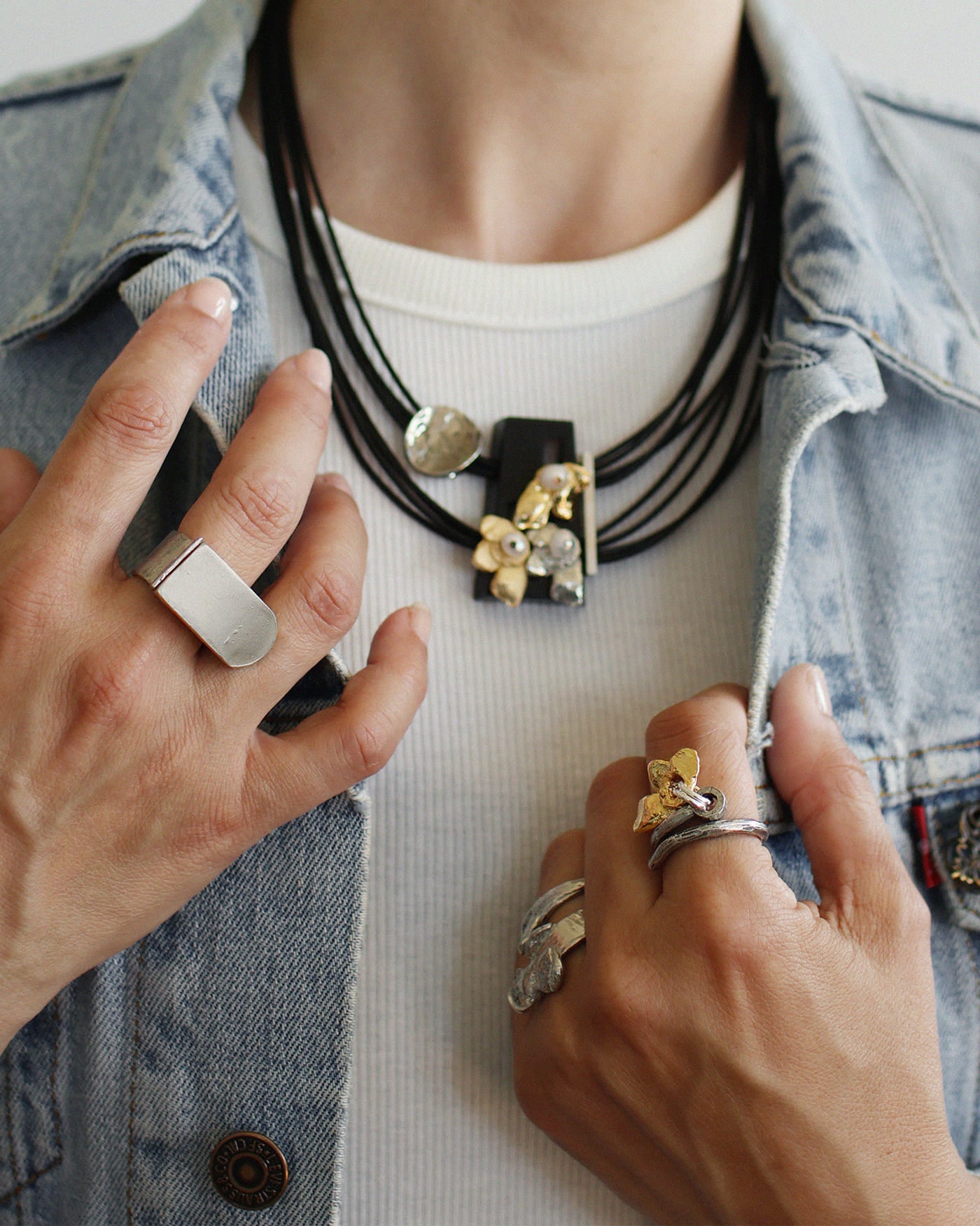 Normae Two-tone Necklace