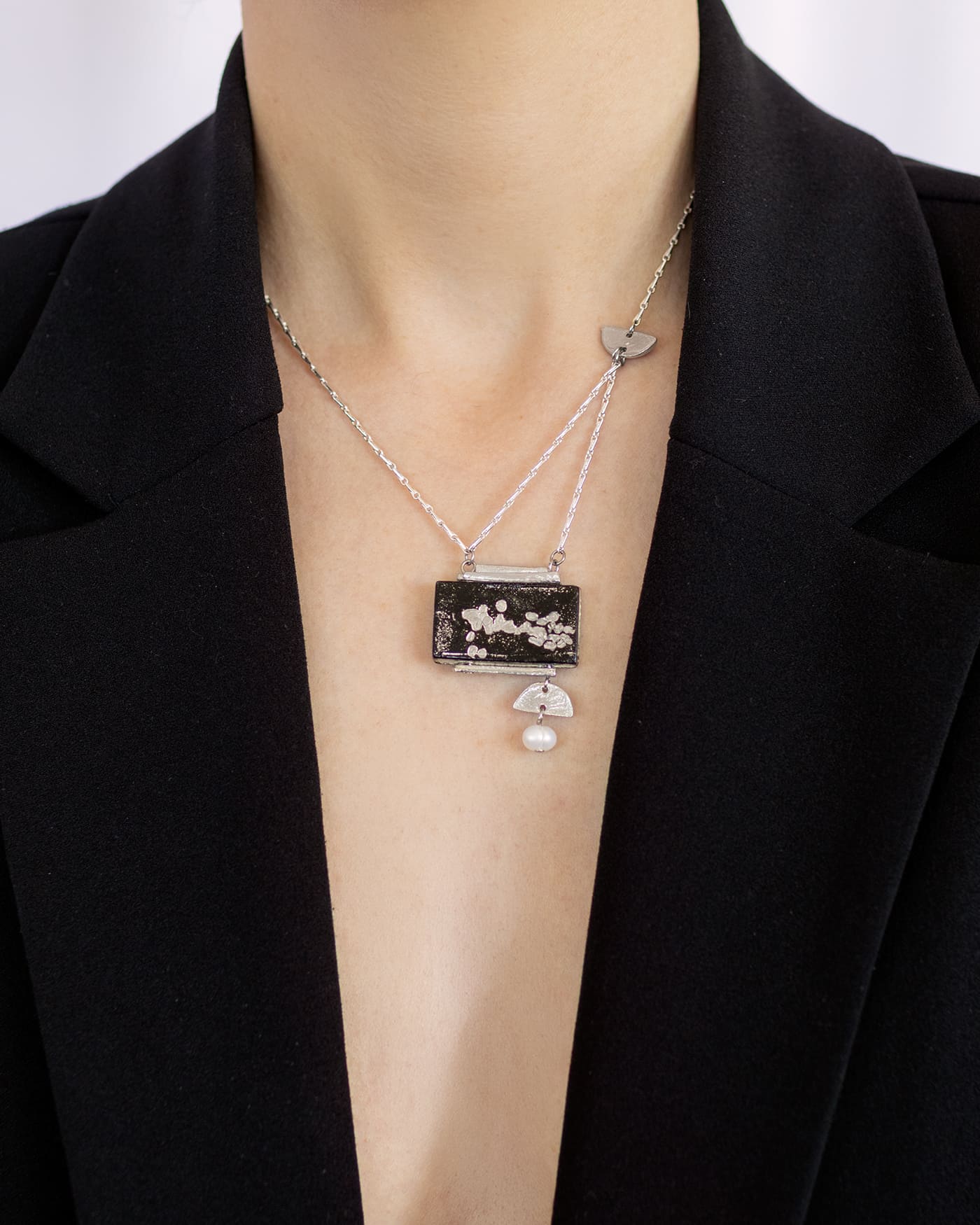 Ilyne Silver Necklace